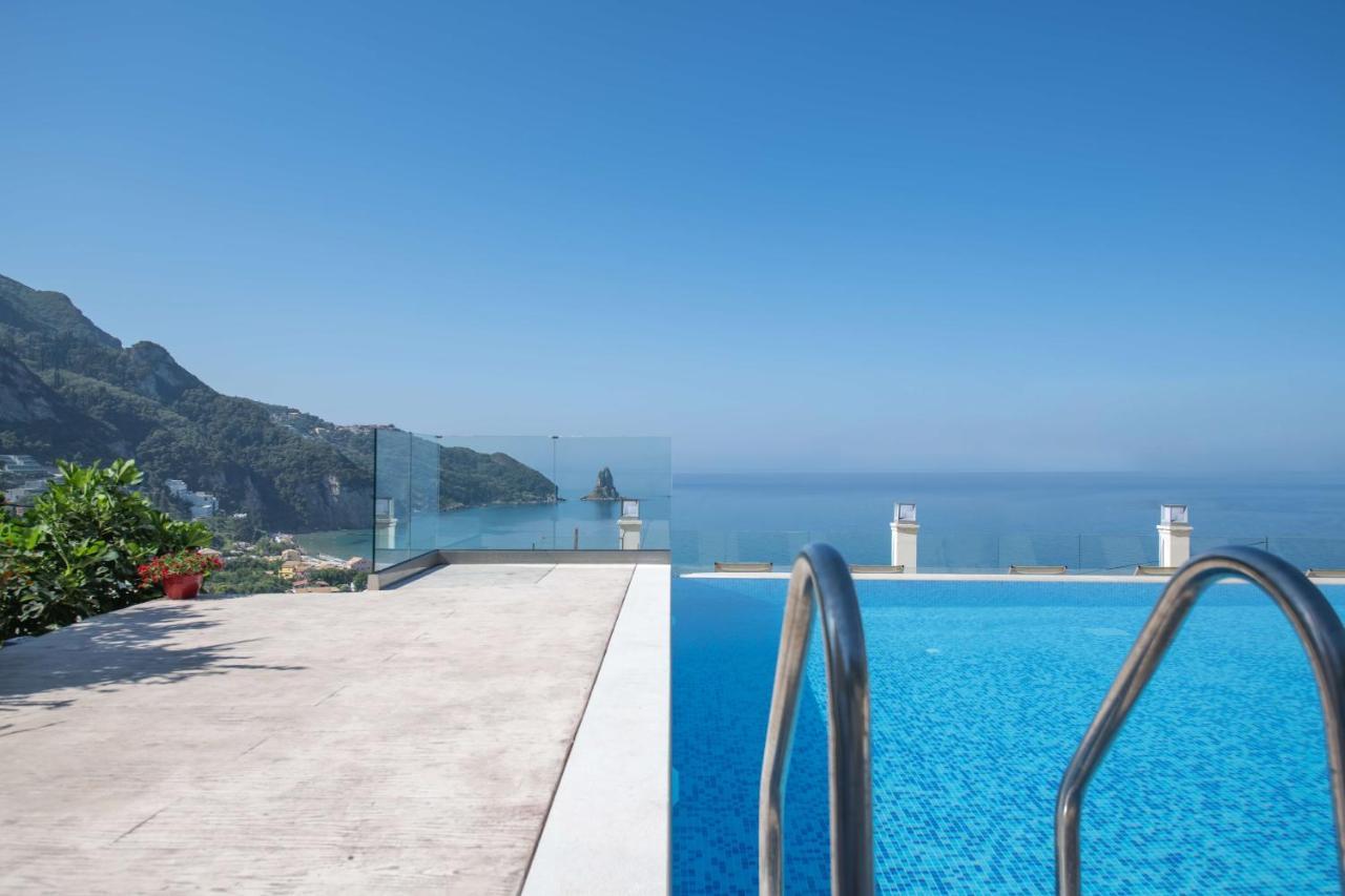 Mazis Hotel apartamentowy 3*
