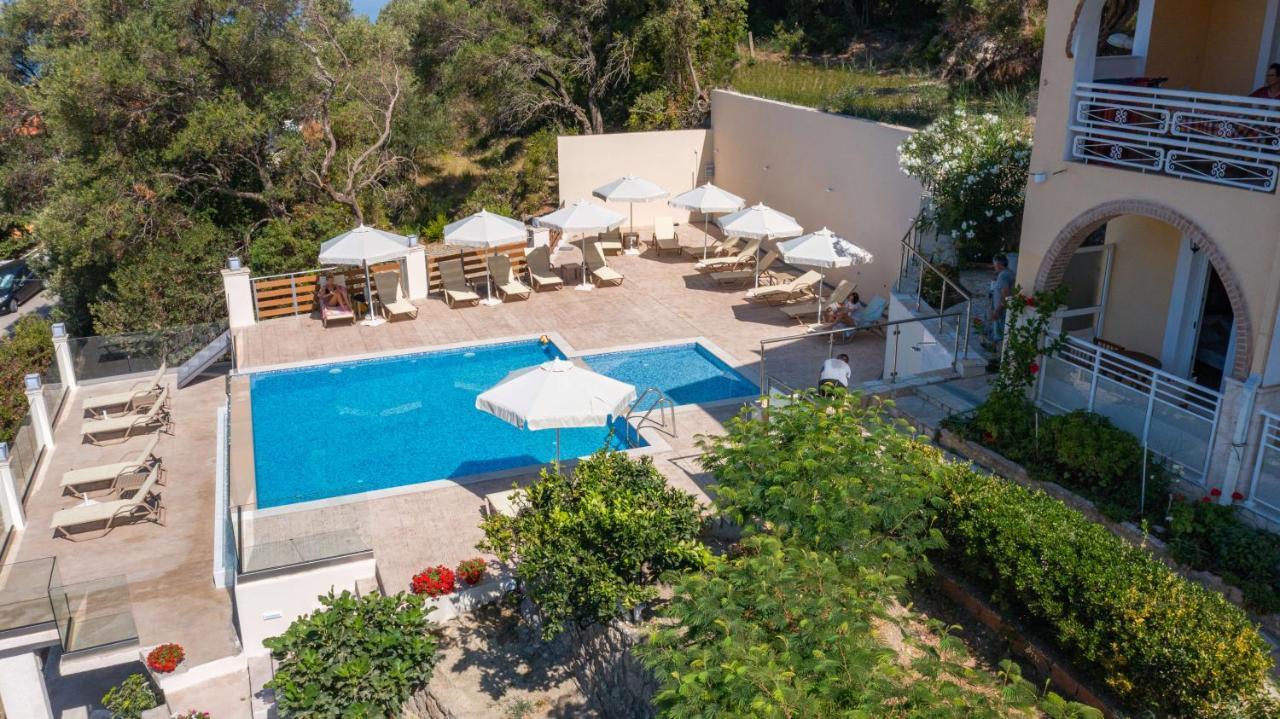 Hotel apartamentowy Mazis 3*