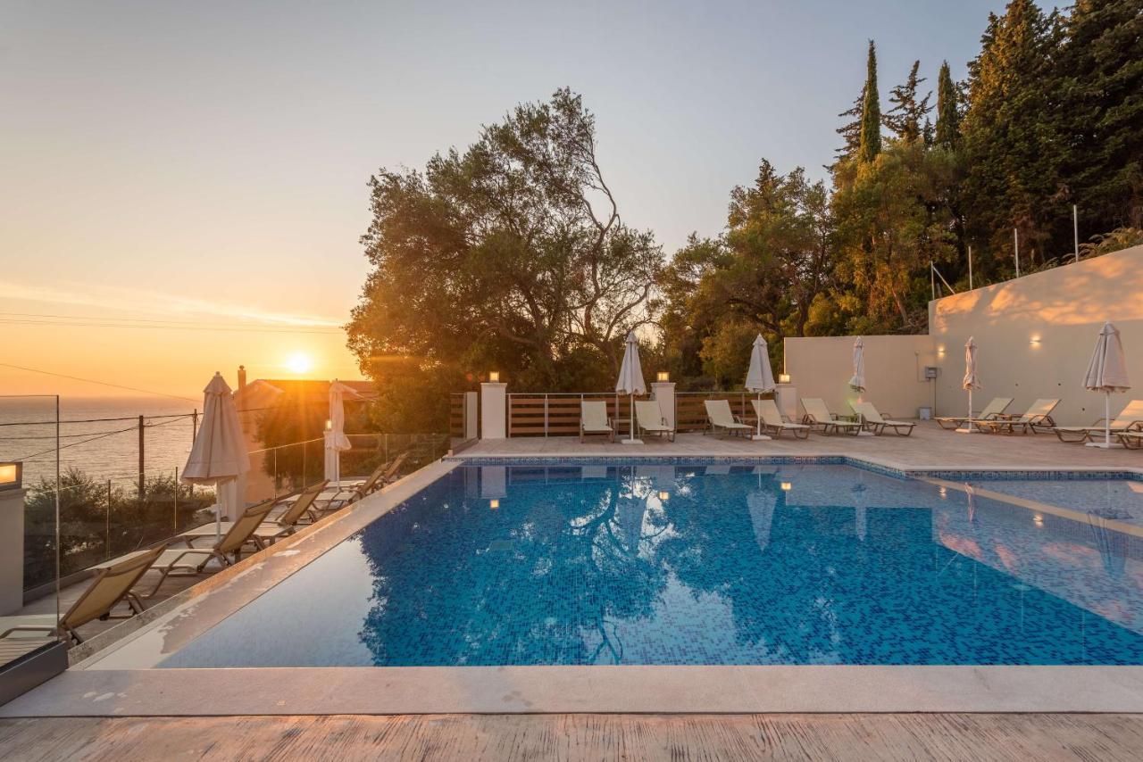 Hotel apartamentowy Mazis 3*