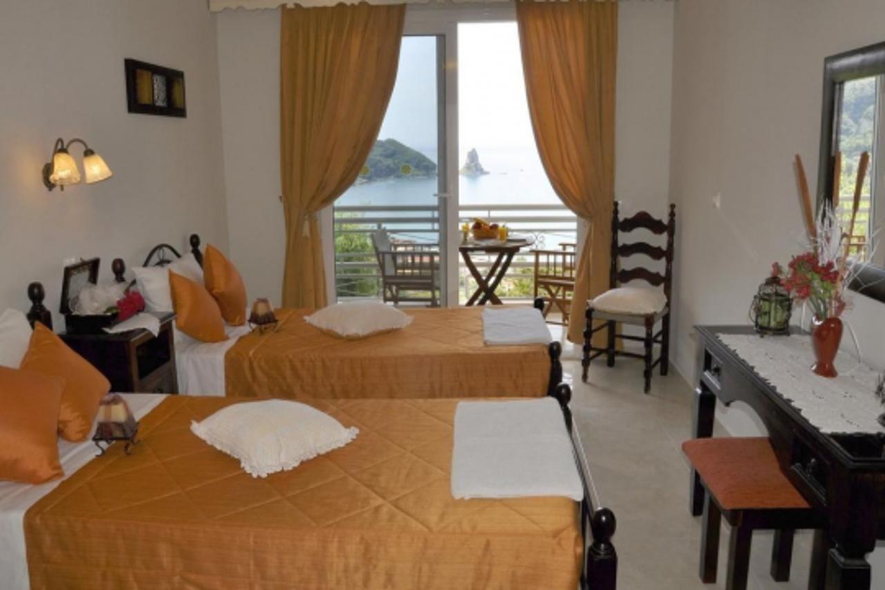 Mazis Agios Gordios (Corfu)